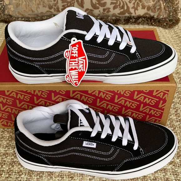 Vans Bearcat Black/White Men’s Bearcat
Black/White
VN000DT2BZW
Sneakers - Picture 3 of 16